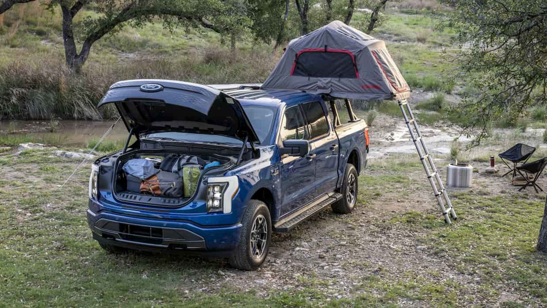 Ford elabora la modalità campeggio definitiva per il suo prossimo pick-up elettrico