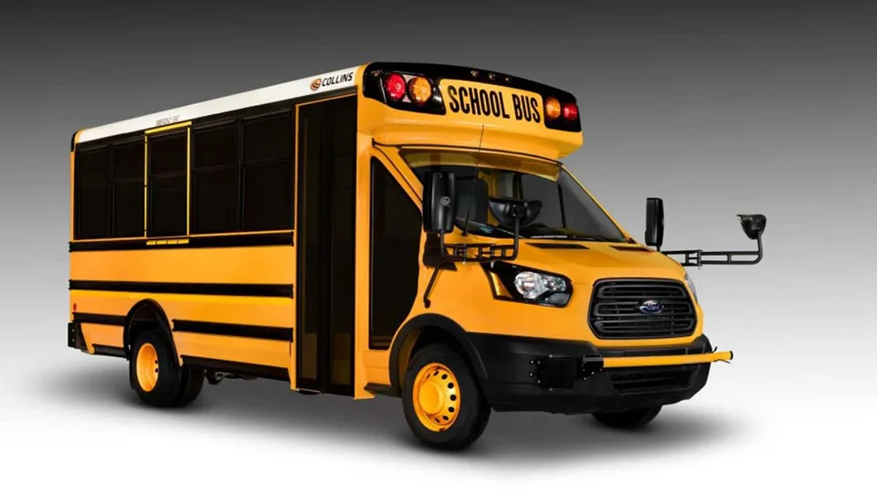 Ford presenta il suo scuolabus completamente elettrico