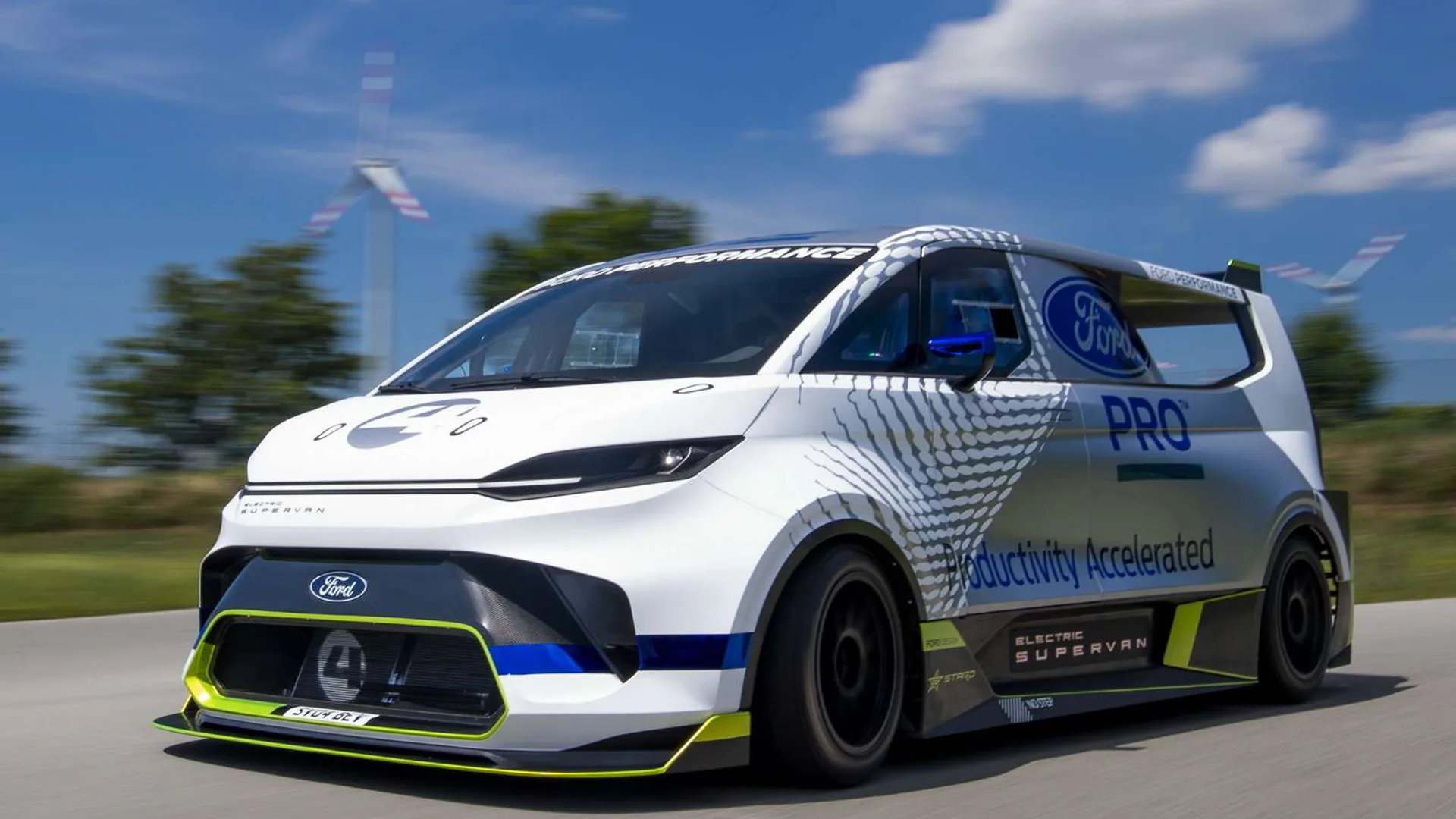 Anteriore di ford supervan 2022