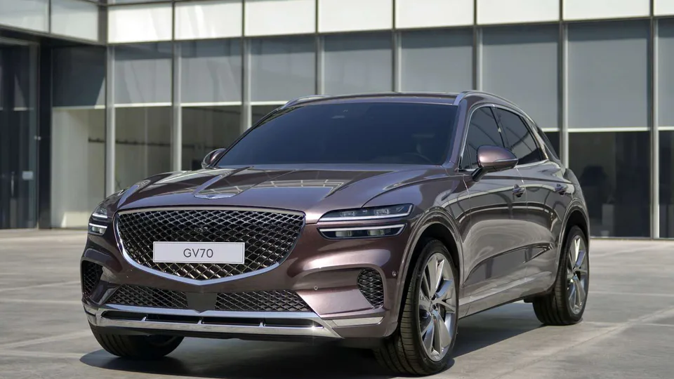 genesis gv70 anteriore