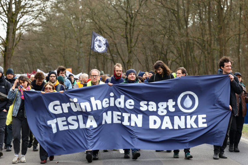Proteste alla Gigafactory Berlin-Brandenburg | Elettronauti.it