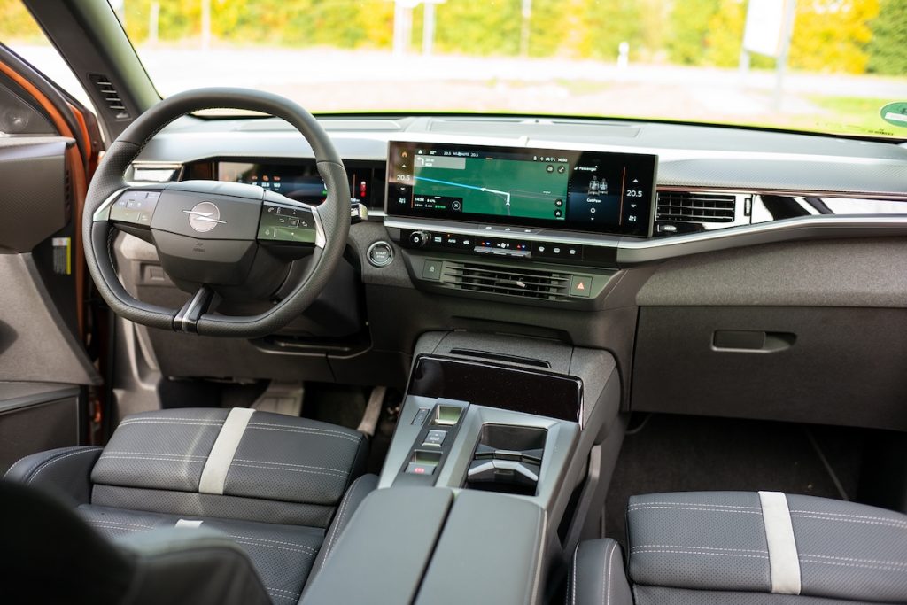 Più grande ed elettrica: ecco la nuova Opel Grandland | Elettronauti.it