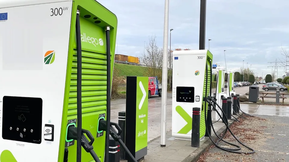 Ricarica veloce e batteria EV: cosa sapere
