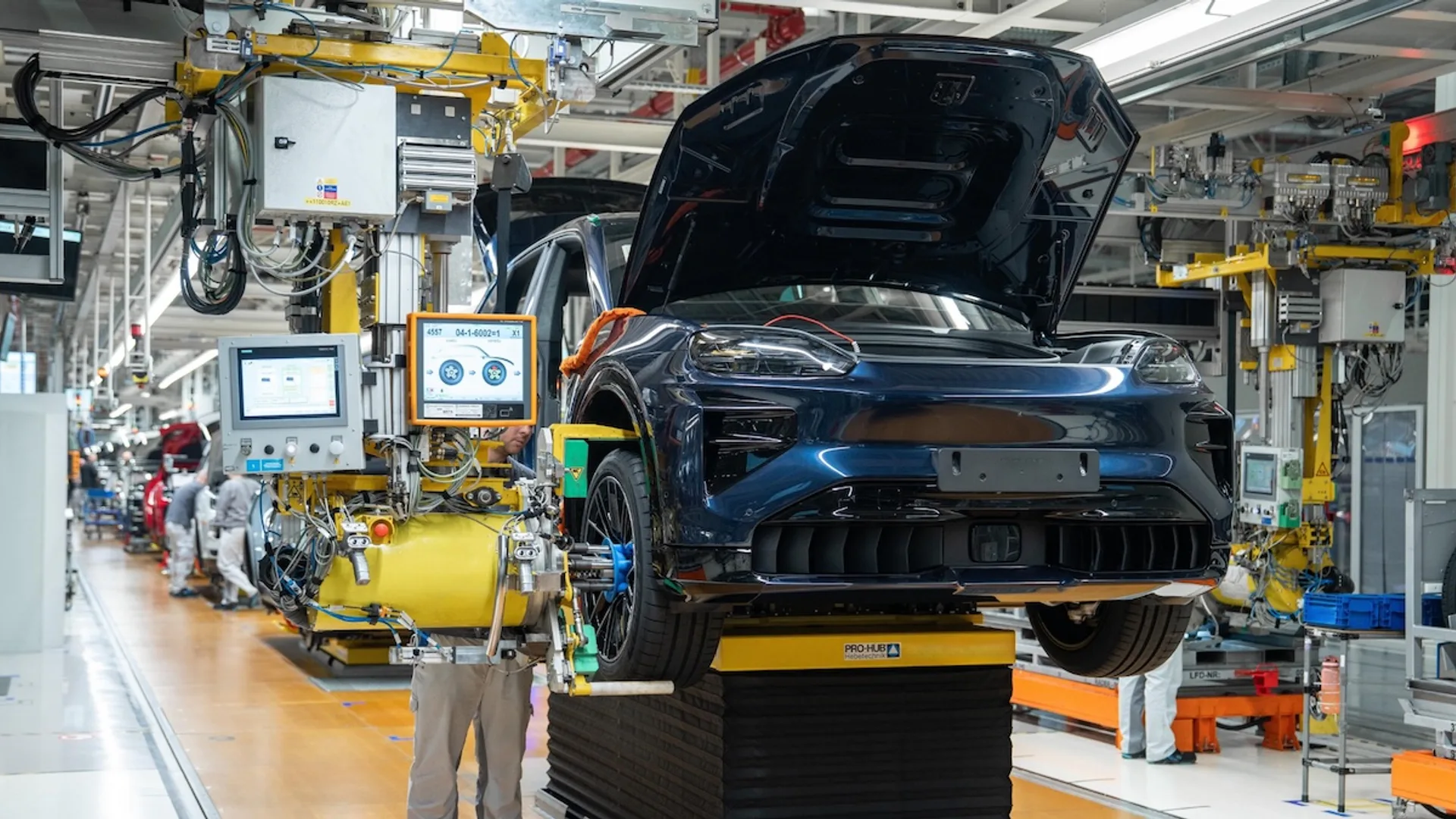 Porsche Cayenne Electric: al via la produzione