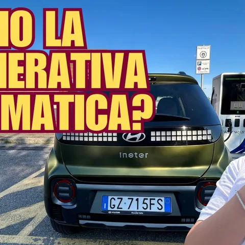 Copertina del test sulla Hyundai Inster tra One Pedal Drive e frenata rigenerativa automatica
