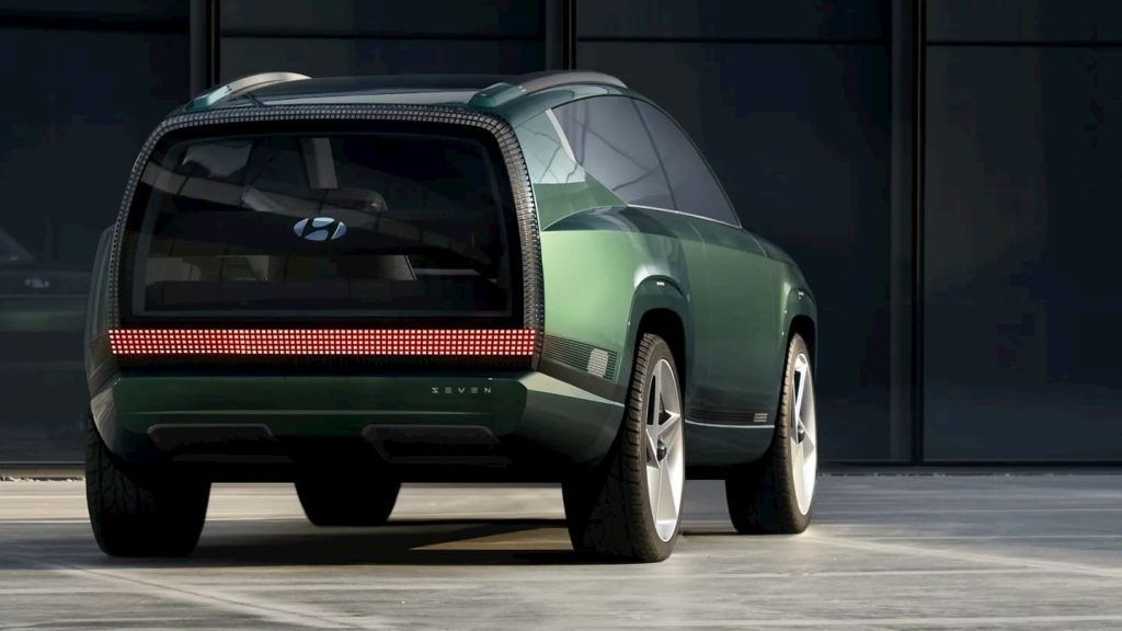 Hyundai IONIQ 7 è stata avvistata in fase di test, il primo SUV elettrico a 3 file del marchio | Elettronauti.it