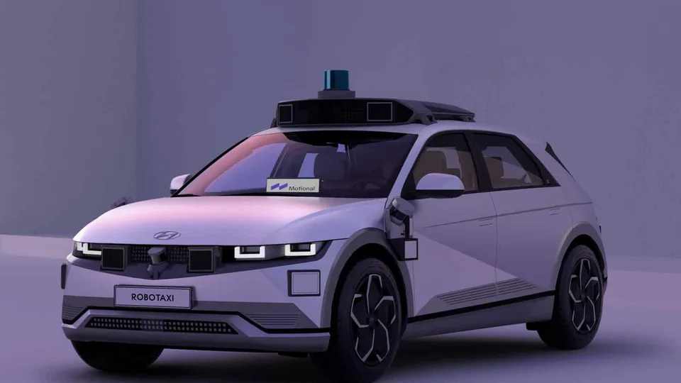 Hyundai Ioniq 5 a guida autonoma di Lyft Anteriore
