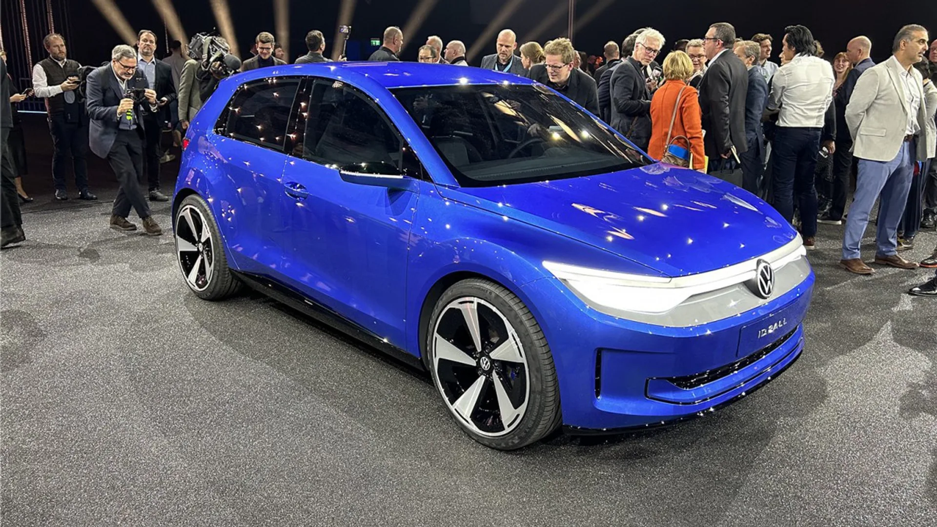 Volkswagen mostra il concetto di veicolo elettrico a prezzi accessibili "stile Golf" - ID.2all