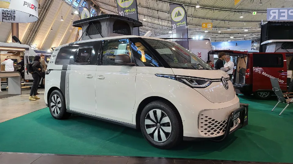 VW ID. Buzz - prima conversione in Camper