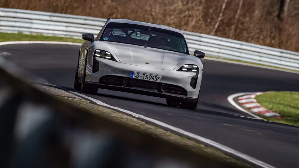 Taycan Turbo S al Nürburgring