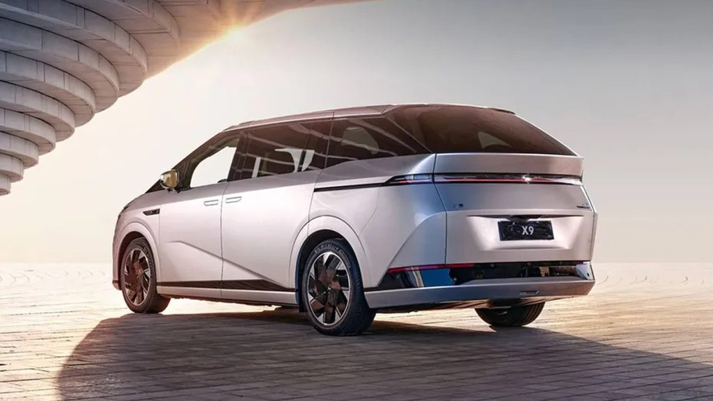 Xpeng X9, il van elettrico premium da 615 km | Elettronauti.it