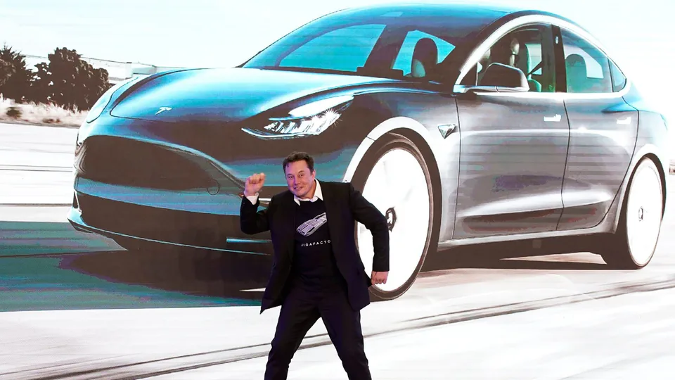 Elon Musk balla