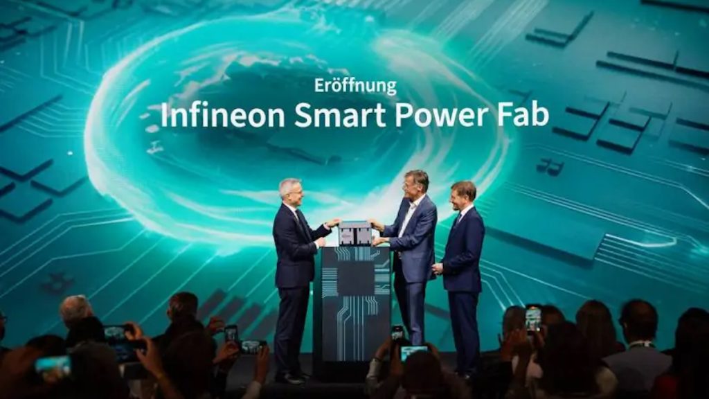 Infineon inaugura la maxi fabbrica di chip da 5 miliardi che accelera la corsa di auto elettriche e intelligenza artificiale
| Elettronauti.it
