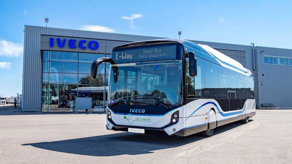 Iveco ha ottenuto il più grande contratto di autobus elettrici