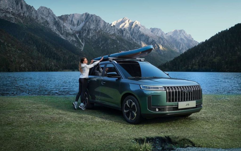 Jaecoo 5 BEV: il SUV elettrico compatto con traino da 750 kg e tecnologia V2L per la vita all’aperto | Elettronauti.it