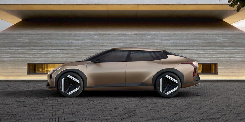 EV4 - KIA per la prima volta svela il nuovo elegante EV a basso costo | Elettronauti.it