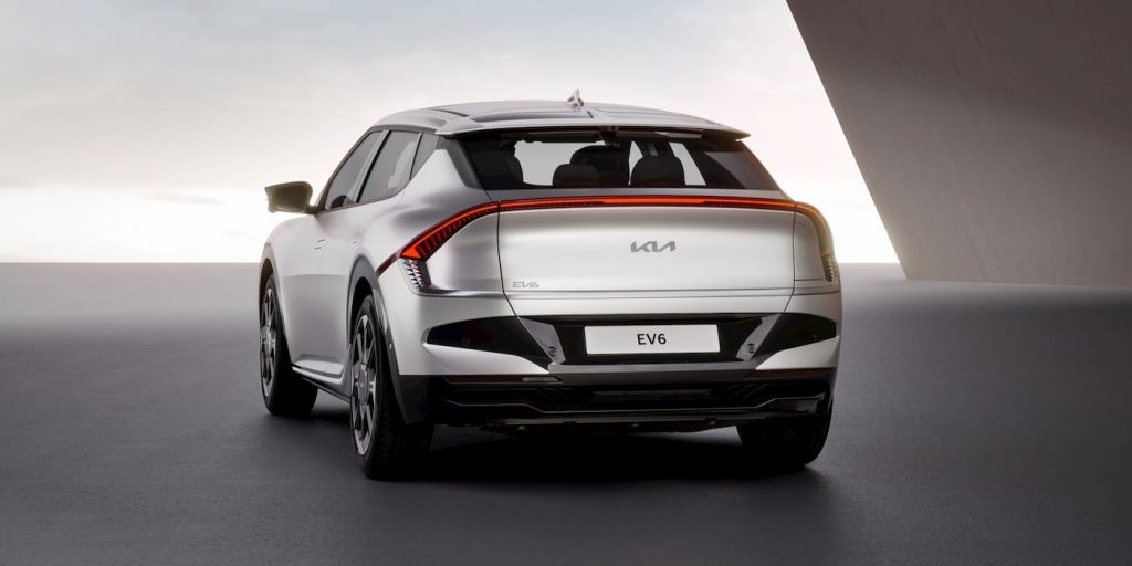 Kia presenta la nuova EV6 - maggiore autonomia, funzioni aggiornate e un nuovo design | Elettronauti.it
