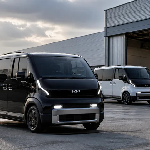 Kia PV5 elettrico, ora proposto in una gamma composta da 10 configurazioni di carrozzeria