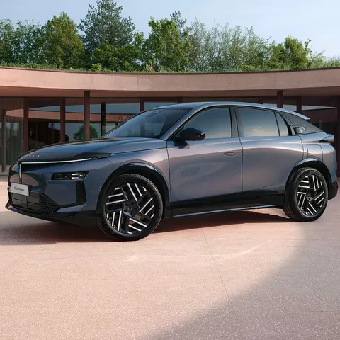 Lancia Gamma: SUV fastback elettrico fino a 740 km