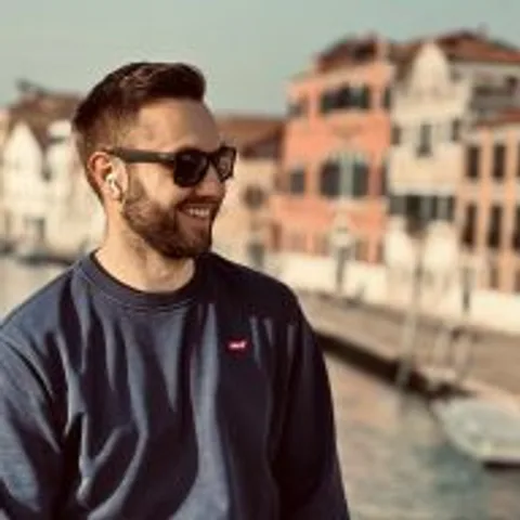 Lucasz