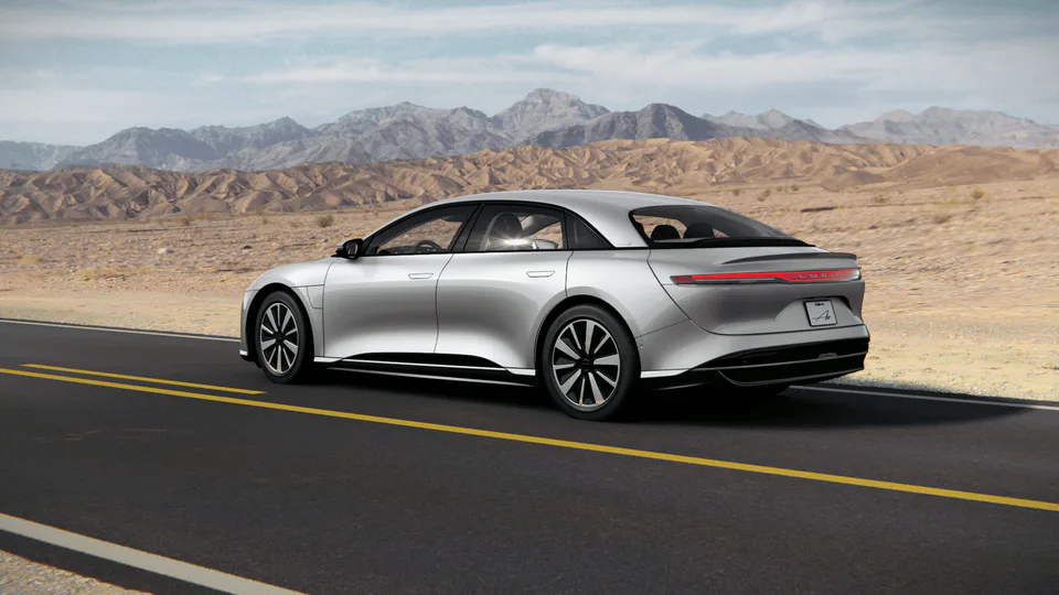 lucid air pure posteriore