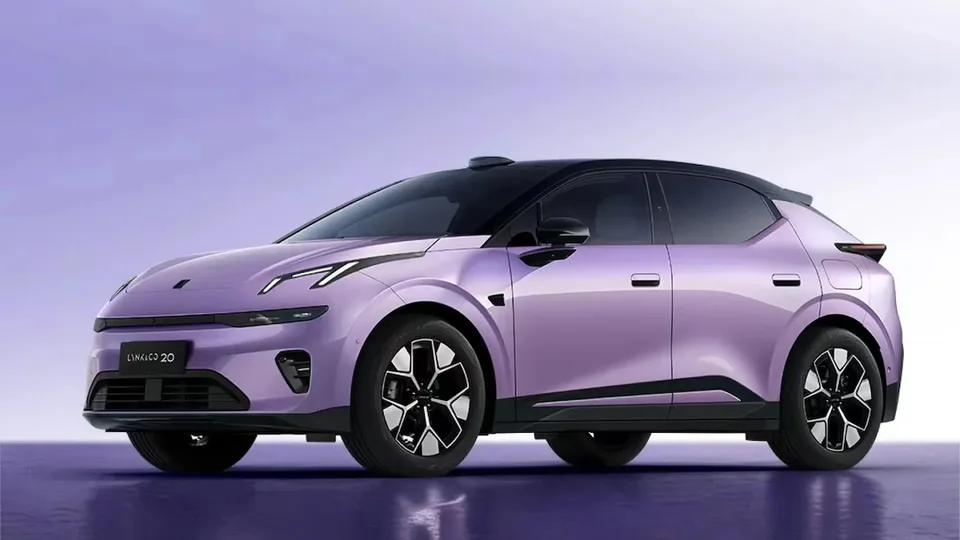 Lynk & Co 02: la nuova trazione Geely 16-in-1