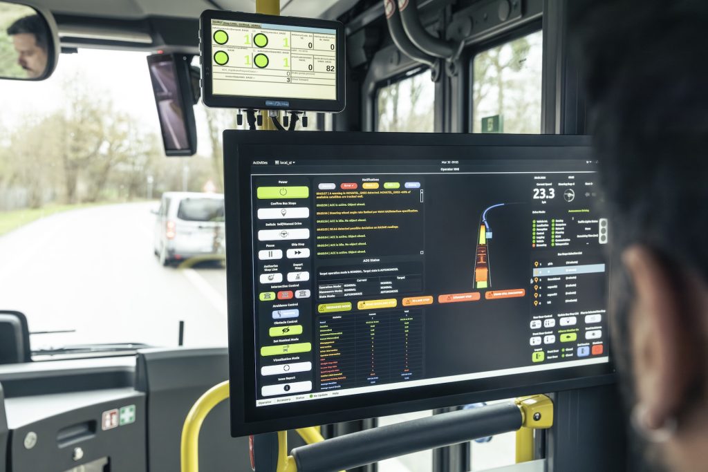 MAN testa autobus elettrici autonomi a Monaco | Elettronauti.it