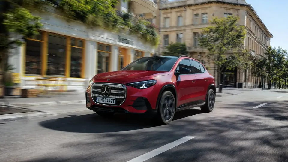 Nuovo Mercedes GLA elettrico da 48.600 euro