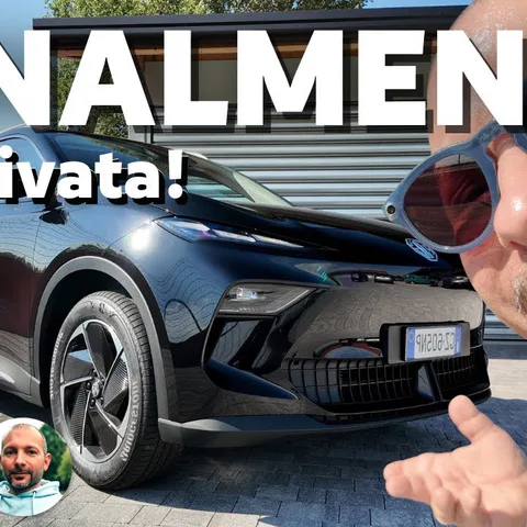 Copertina del video dedicato alla prova della MG S5 EV, con autonomia, ricarica e comportamento su strada