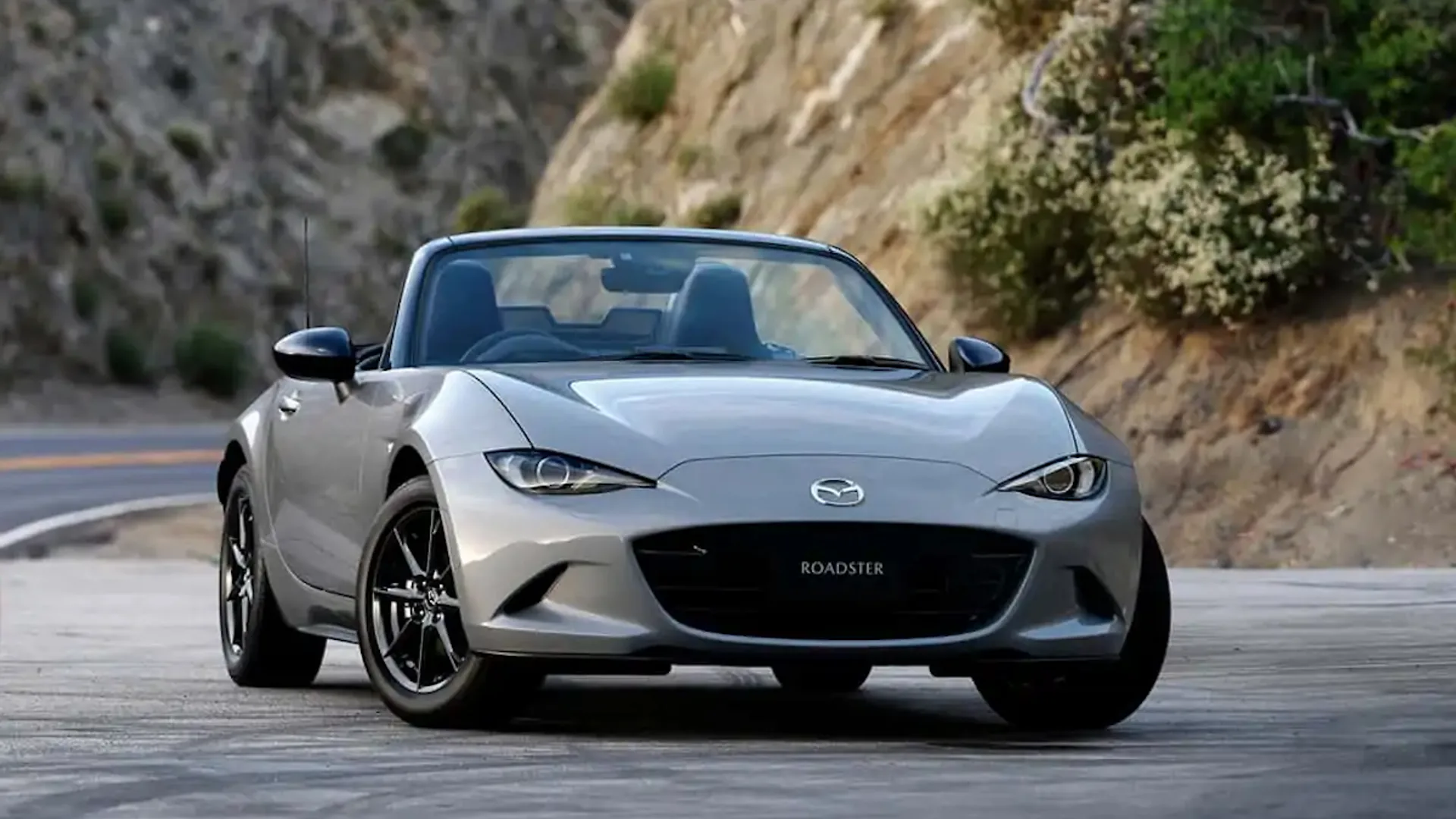 Mazda MX-5, la nuova sarà già pronta anche in versione elettrica