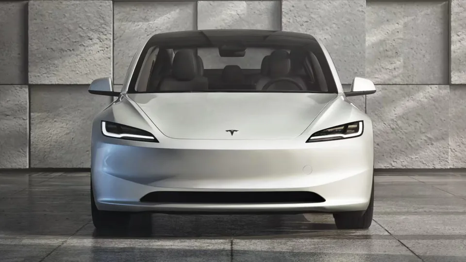 Model 3 Performance è arrivata con prestazioni mostruose