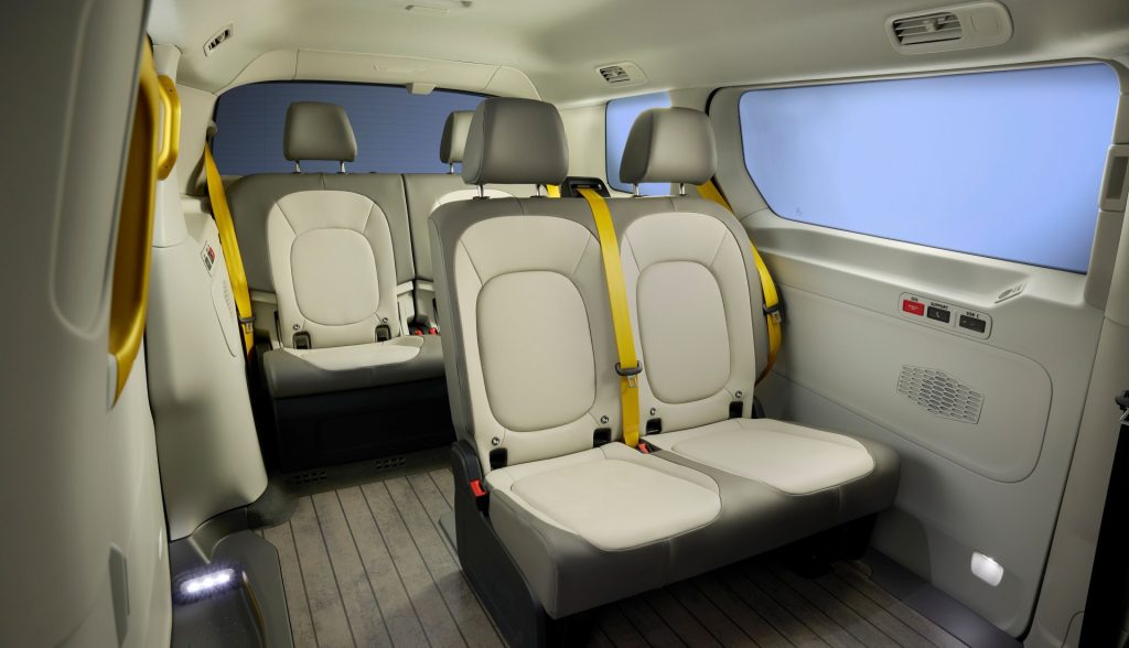 Volkswagen ID. Buzz AD: debutta il van elettrico a guida autonoma per flotte urbane dal 2026 | Elettronauti.it
