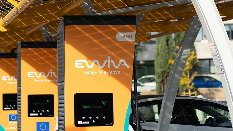 Ewiva, la Joint-Venture Volkswagen - Enel X Way, per realizzare la più grande rete di ricarica ad alta potenza in Italia