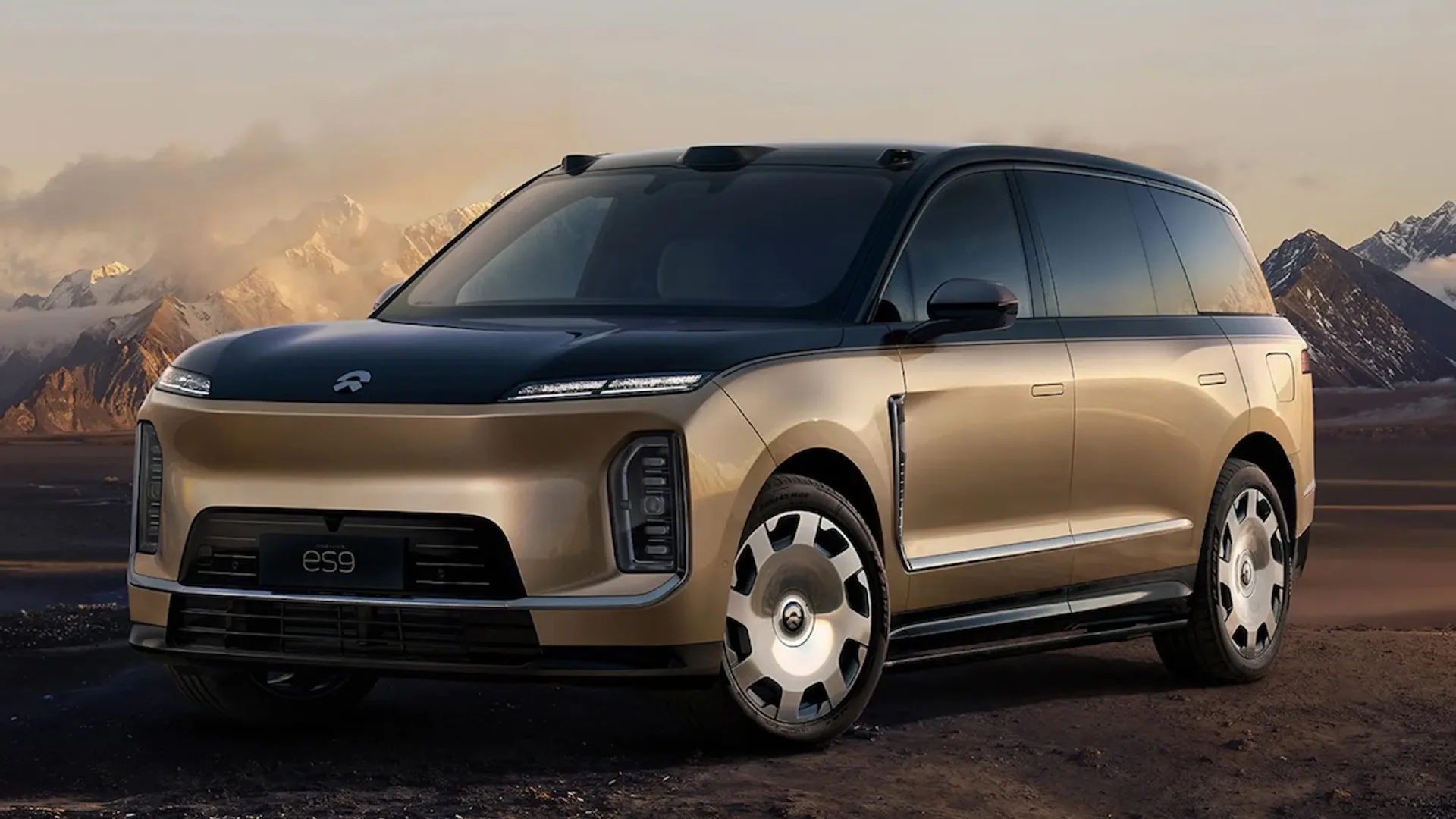 Nio ES9: maxi SUV elettrico da 5,36 metri debutta in Cina