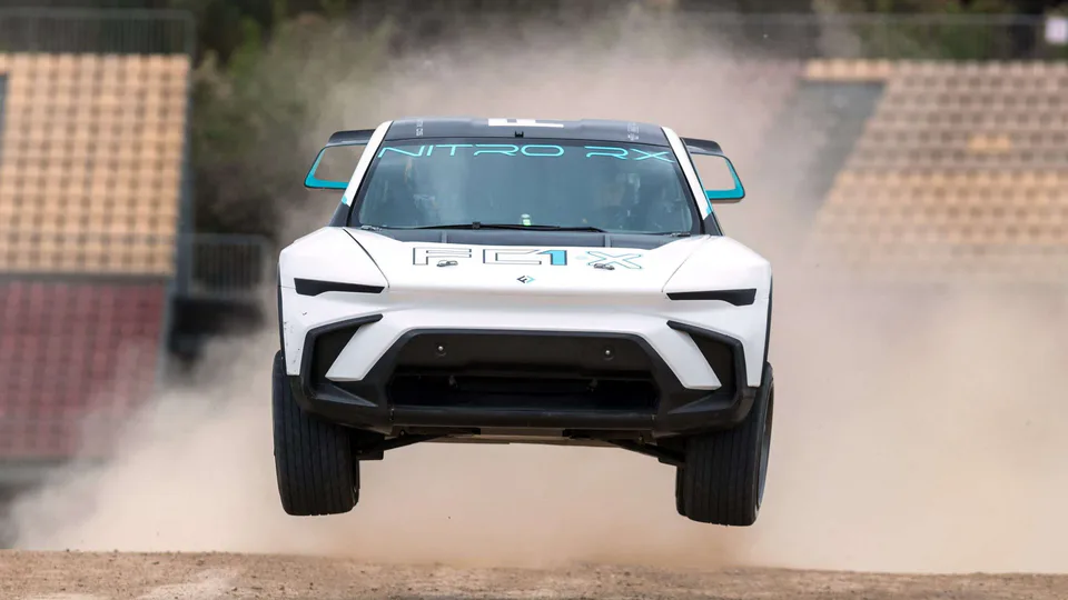 rx nitro salto nello sterrato