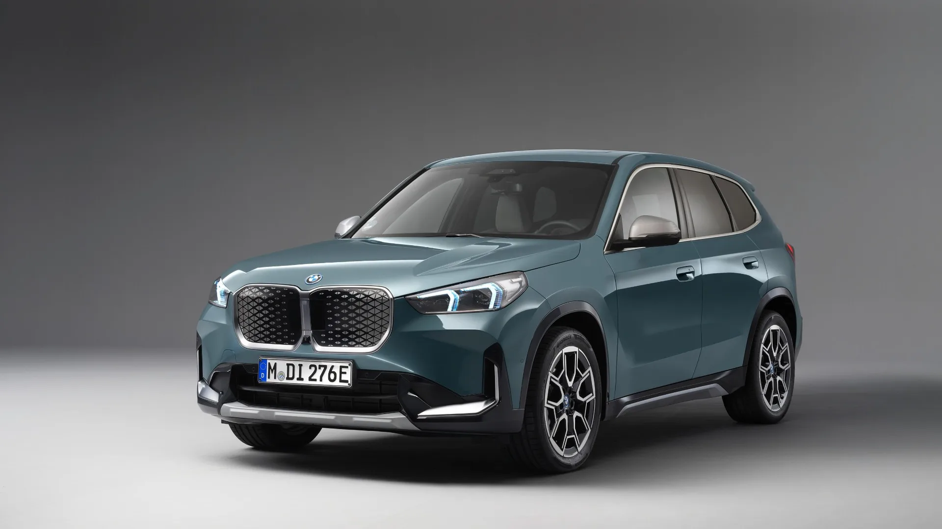 Un'interessante novità nel mondo della mobilità elettrica premium: la nuovissima BMW iX1 eDrive20.