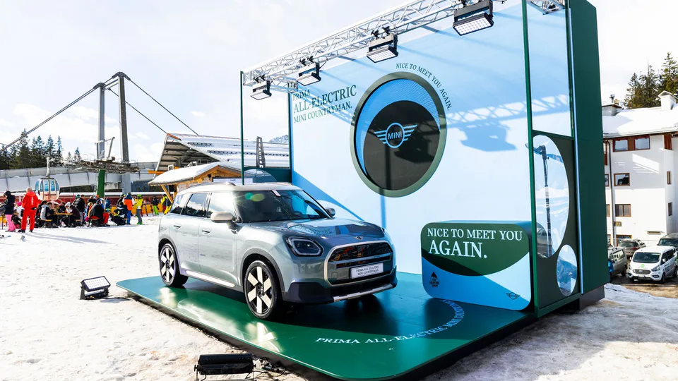 La nuova All Electric mini Countryman debutta sulle piste di Madonna di Campiglio