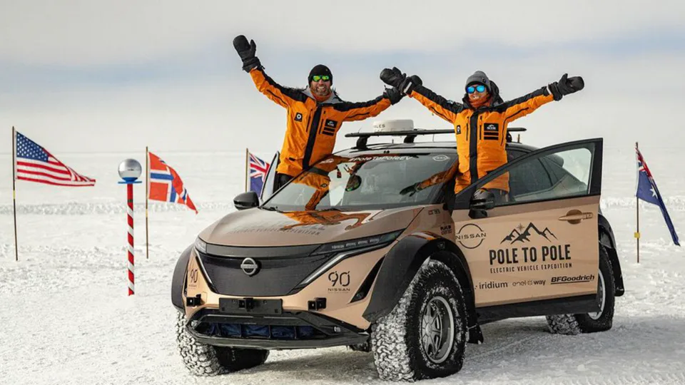 L'incredibile viaggio fino al Polo Sud con Nissan Ariya
