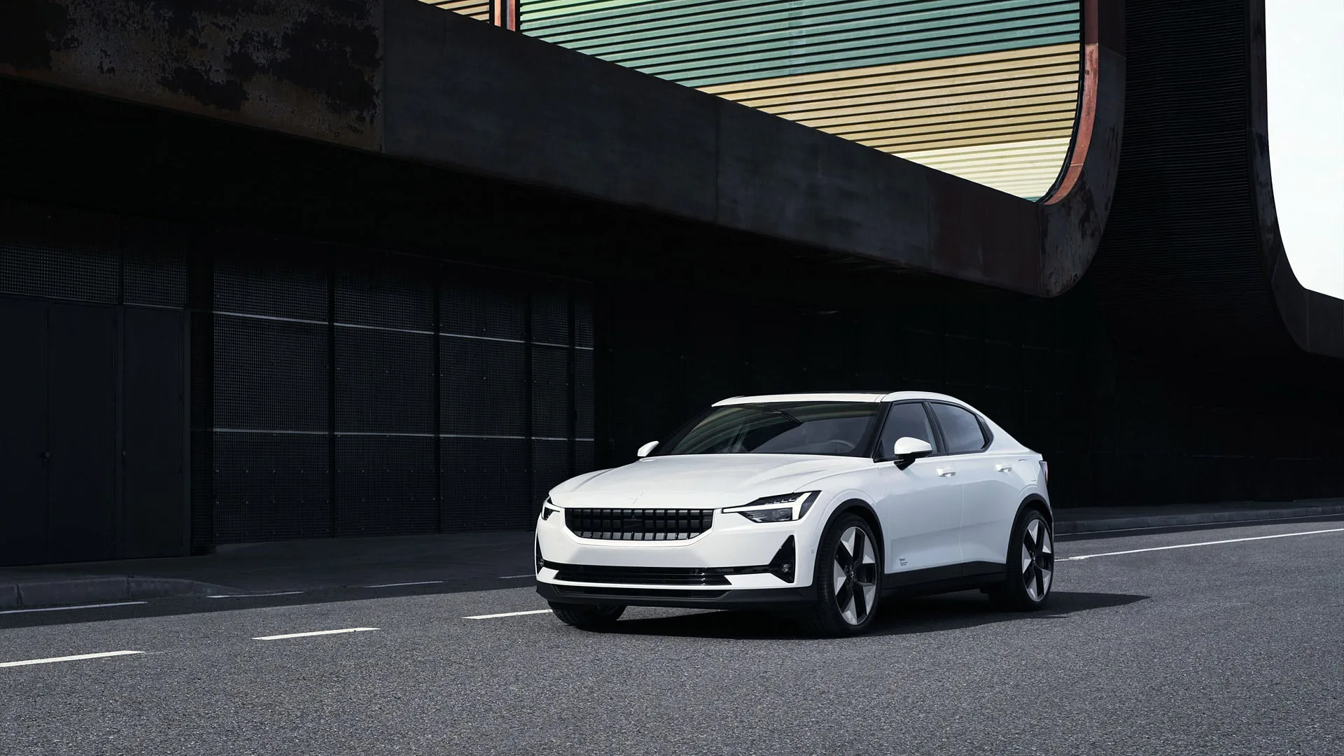Polestar 2 Anteriore