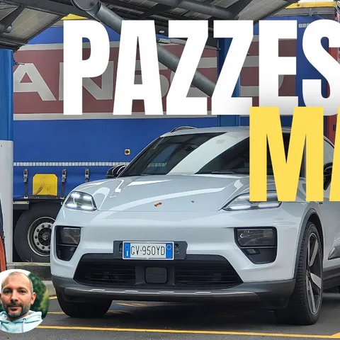 Copertina del video dedicato alla prova della Porsche Macan 4 elettrica, con analisi di pregi e difetti