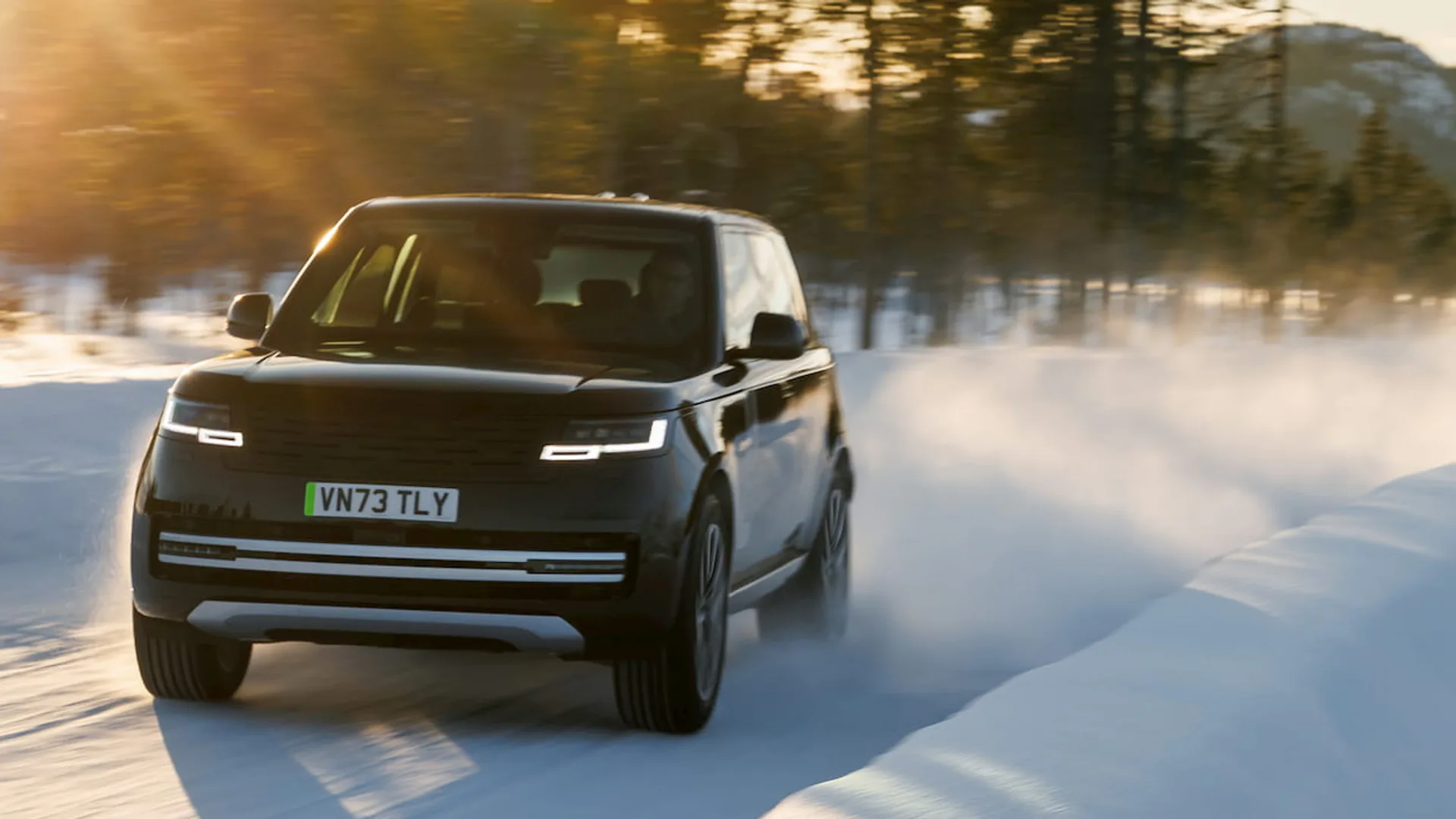Nuova tecnologia batterie del primo SUV elettrico di Range Rover - ottimi risultati