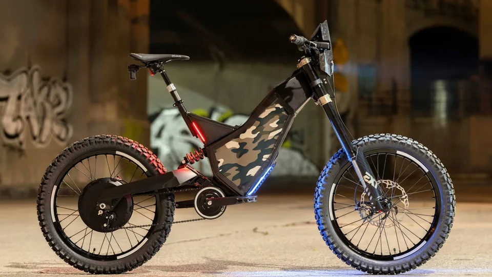 La e-bike progettata per l'esercito e veloce come una moto