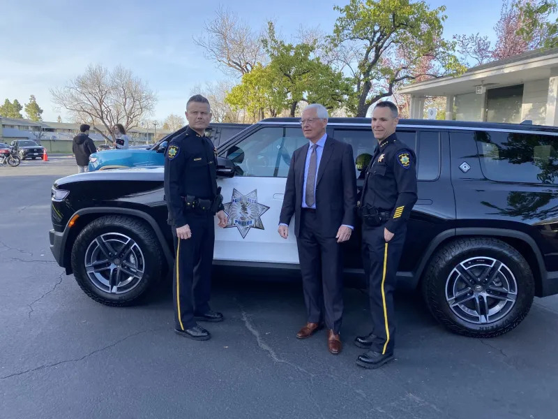 Primo SUV R1S Rivian per le pattuglie di Polizia Californiane | Elettronauti.it