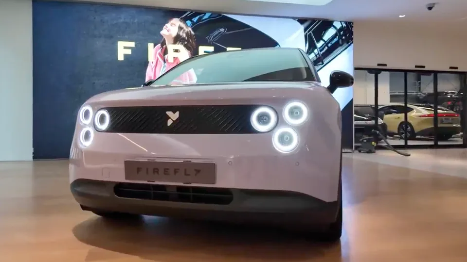 La NIO Firefly vista da vicino: impressionante