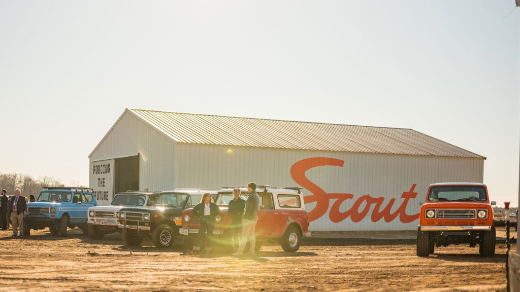 Scout Motors apre il cantiere statunitense dove costruirà i suoi pick-up off-road completamente elettrici. | Elettronauti.it