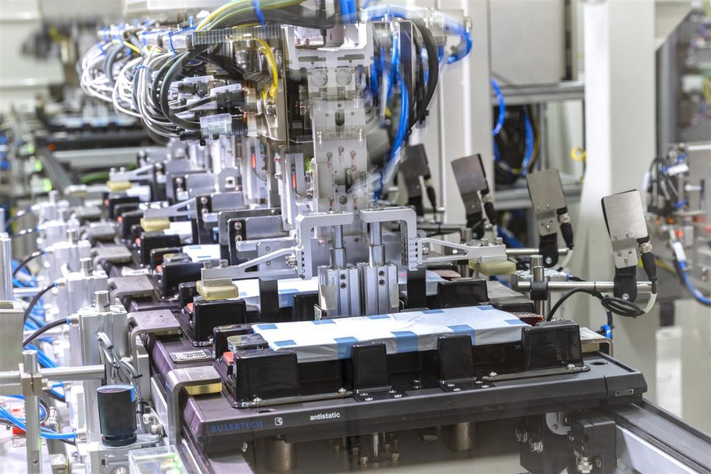 PowerCo avvia la produzione di celle batteria a Salzgitter | Elettronauti.it