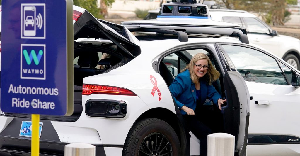 Come funziona il controllo remoto dei robotaxi: il caso Waymo e i piani di Tesla ad Austin | Elettronauti.it