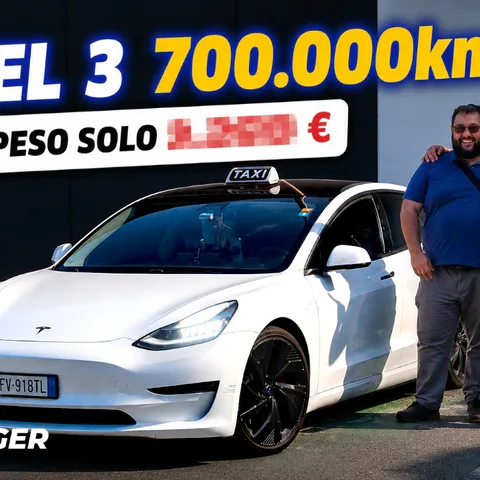 Copertina del video sulla Tesla Model 3 Performance usata come taxi dopo 691.000 km