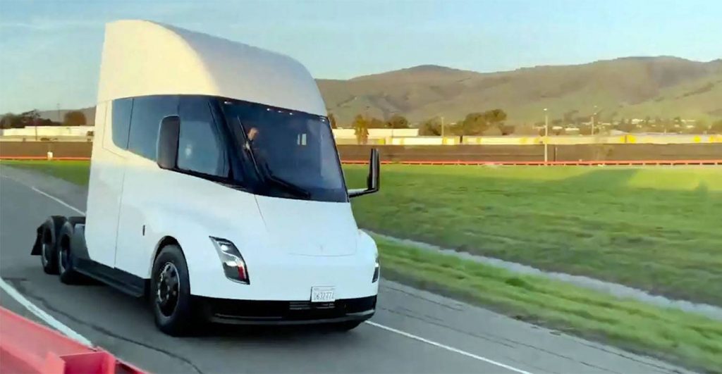 Tesla Semi - Ufficiali 50.000 esemplari all'anno! | Elettronauti.it