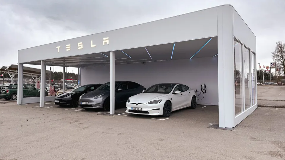 Hub di prova remoti: Tesla trova nuovi modi per portare i conducenti al volante di un veicolo elettrico